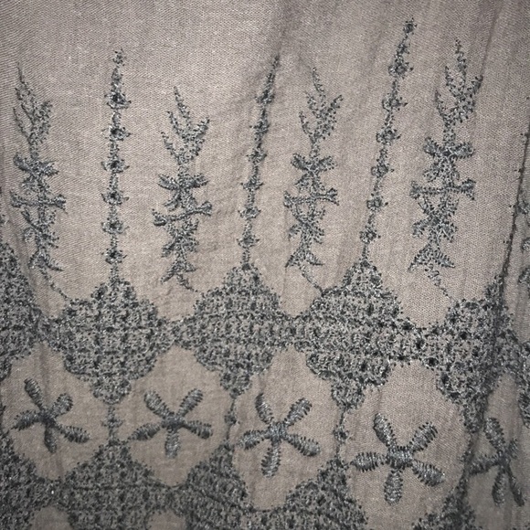 Black American Eagle Embroidered top - Picture 4 of 5